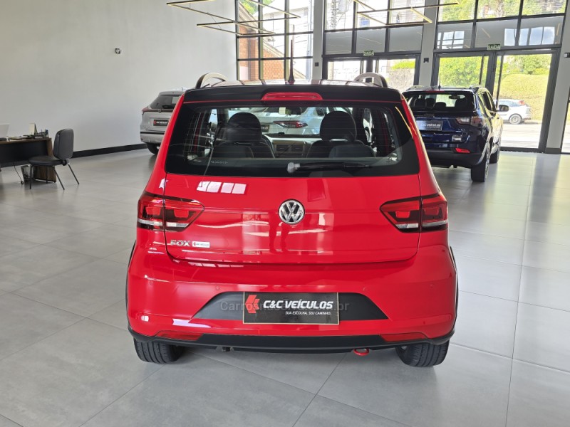 FOX 1.0 MPI TRACK 12V FLEX 4P MANUAL - 2016 - BENTO GONçALVES