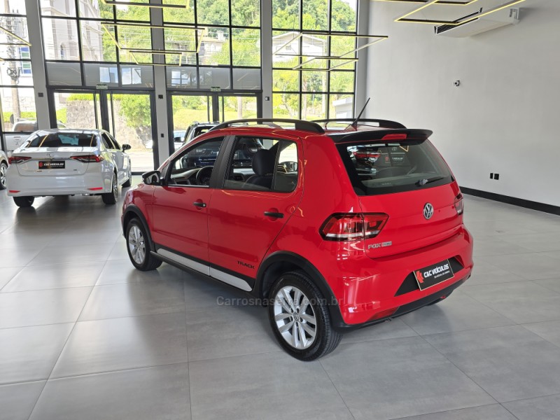 FOX 1.0 MPI TRACK 12V FLEX 4P MANUAL - 2016 - BENTO GONçALVES