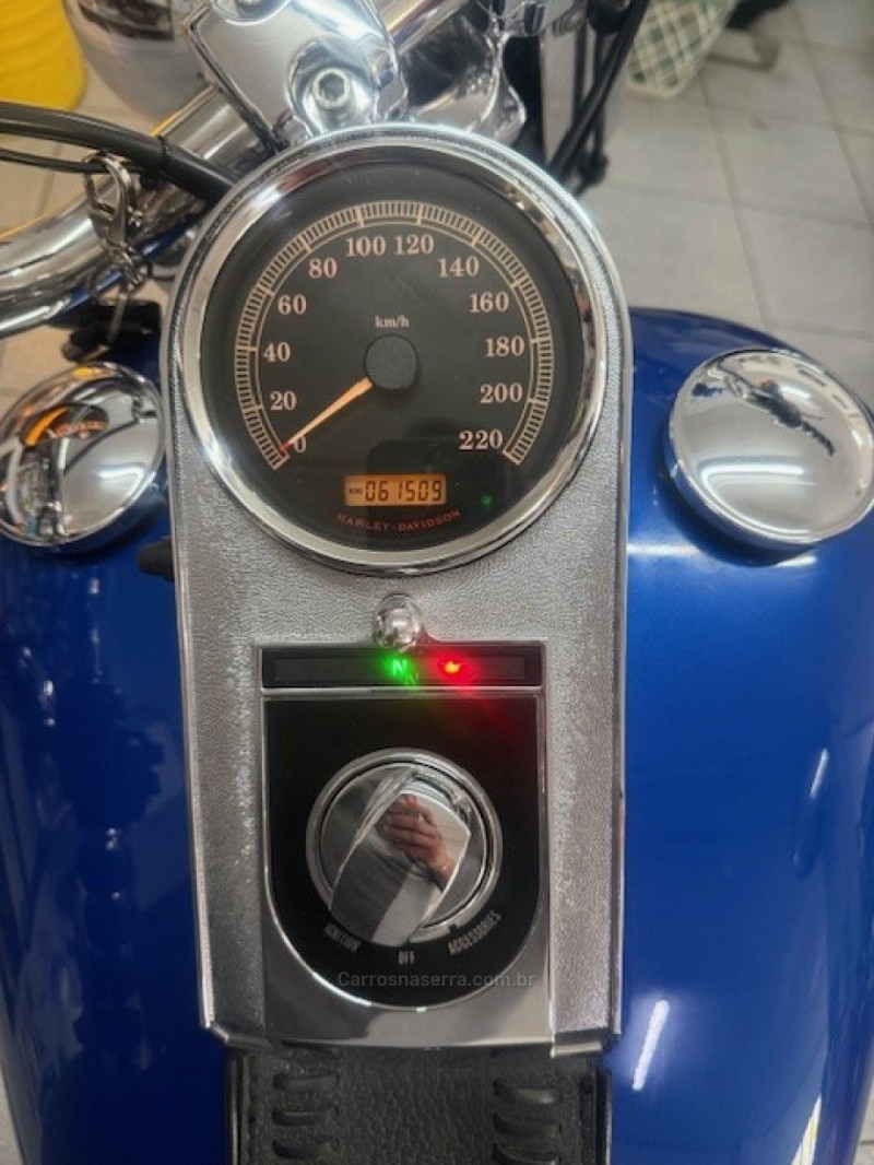 FAT BOY FLSTF - 2010 - GARIBALDI