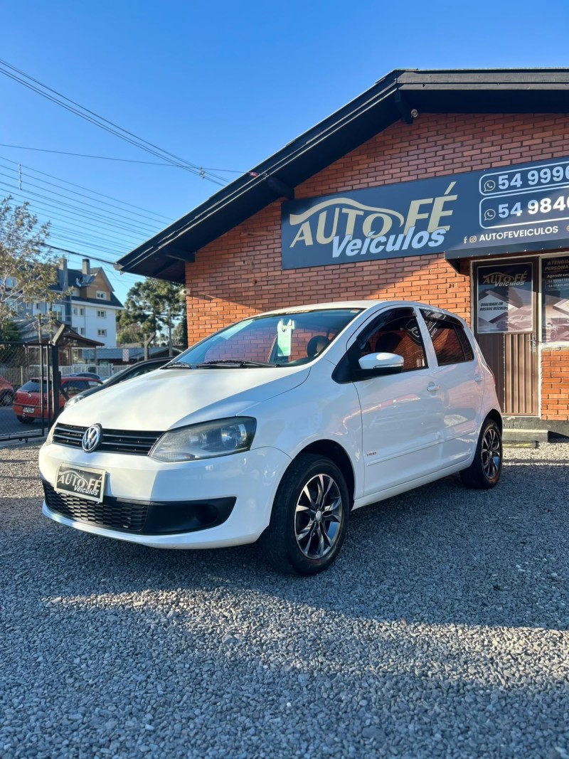 FOX 1.0 MI 8V FLEX 4P MANUAL - 2012 - CANELA