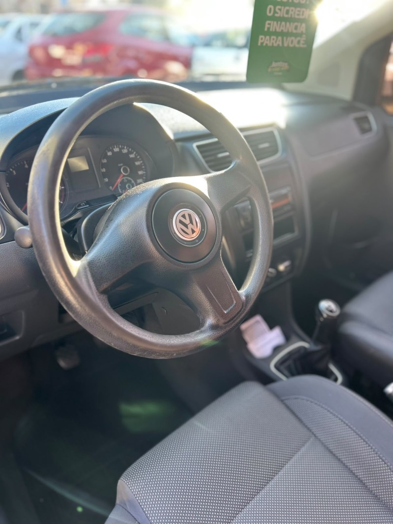 FOX 1.0 MI 8V FLEX 4P MANUAL - 2012 - CANELA
