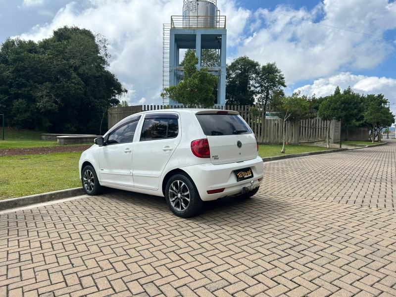 FOX 1.0 MI 8V FLEX 4P MANUAL - 2012 - CANELA