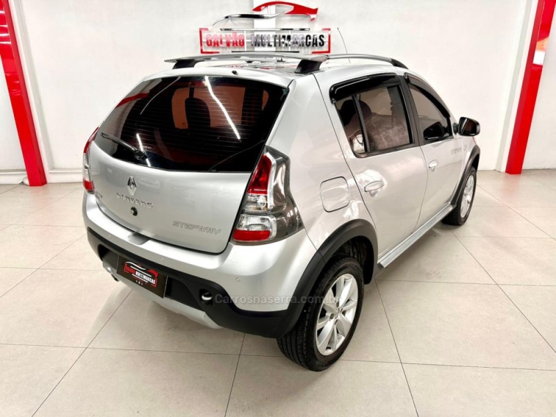 SANDERO 1.6 STEPWAY 16V FLEX 4P MANUAL - 2013 - CAXIAS DO SUL