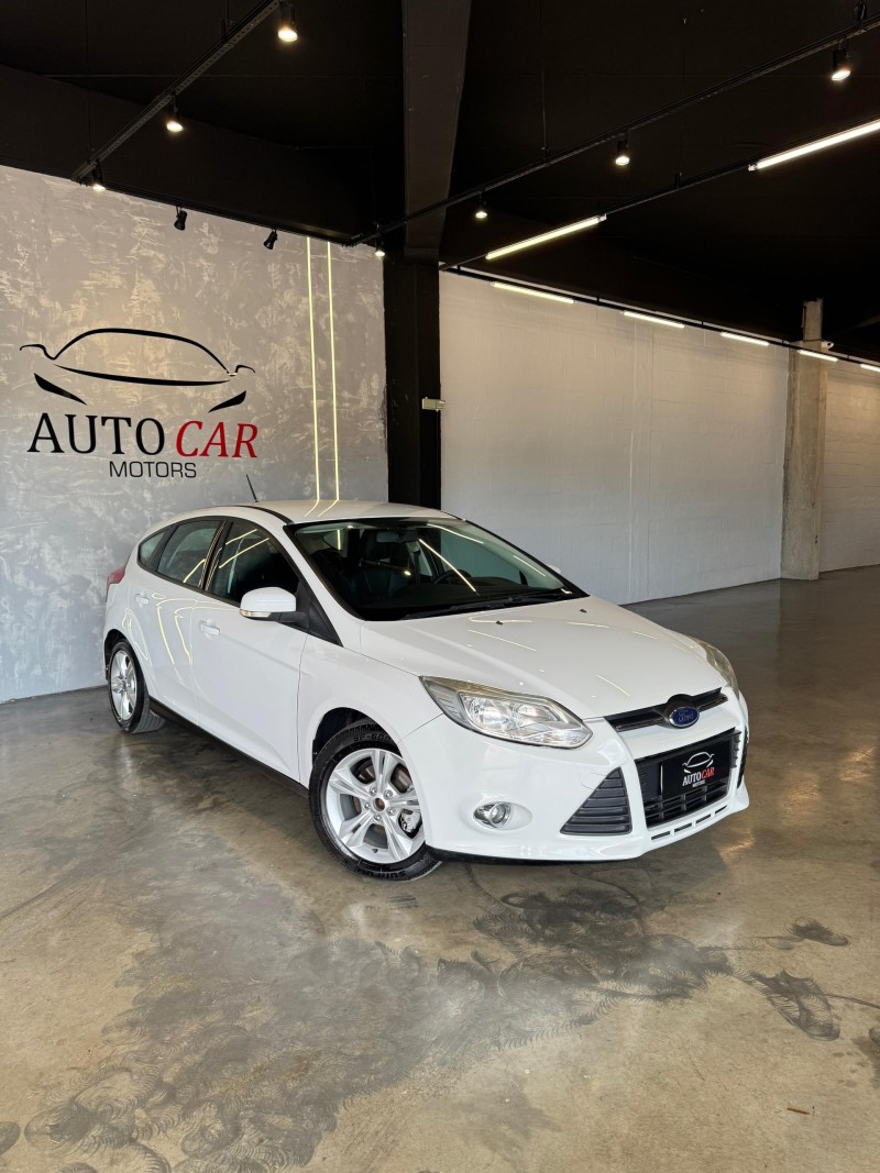 FOCUS 1.6 SE HATCH 16V FLEX 4P AUTOMÁTICO