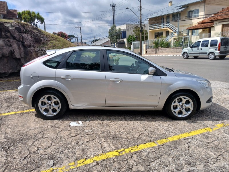FOCUS 2.0 TITANIUM 16V FLEX 4P AUTOMÁTICO - 2012 - FARROUPILHA