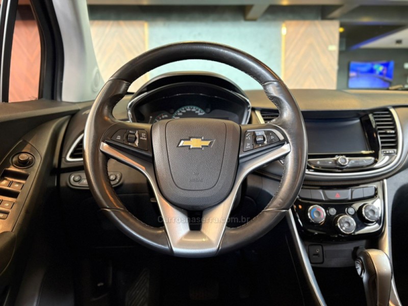 TRACKER 1.4 16V TURBO FLEX LTZ AUTOMÁTICO - 2017 - CAMPO BOM