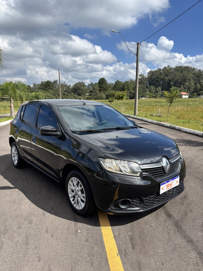 SANDERO 1.0 EXPRESSION 16V FLEX 4P MANUAL - 2015 - CARLOS BARBOSA