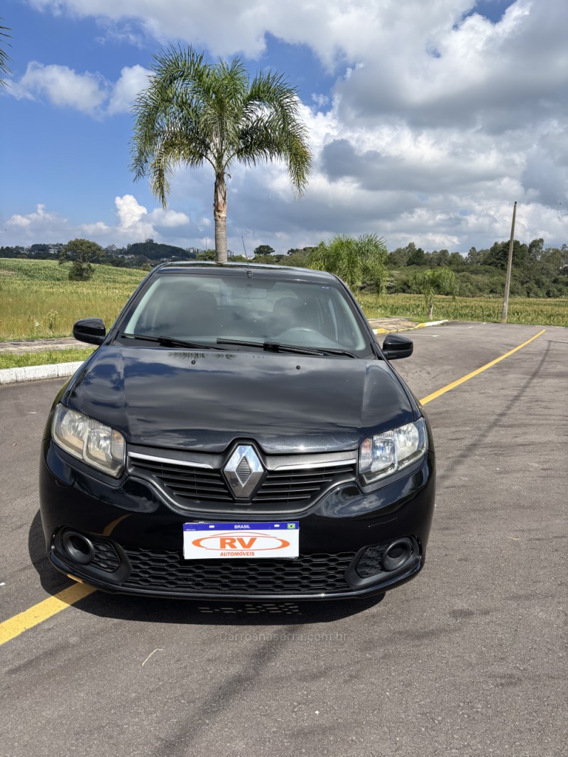 SANDERO 1.0 EXPRESSION 16V FLEX 4P MANUAL - 2015 - CARLOS BARBOSA
