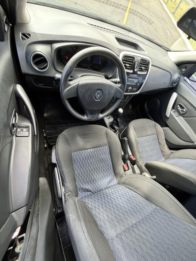 SANDERO 1.0 EXPRESSION 16V FLEX 4P MANUAL - 2015 - CARLOS BARBOSA