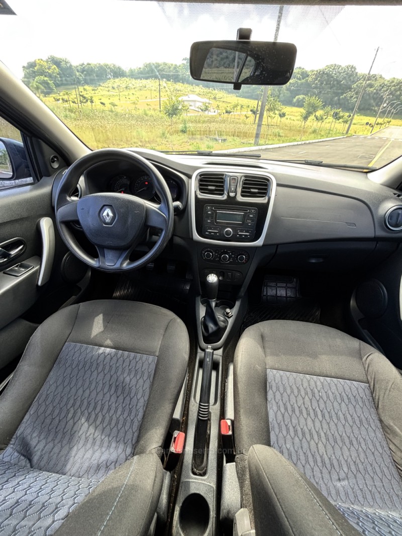 SANDERO 1.0 EXPRESSION 16V FLEX 4P MANUAL - 2015 - CARLOS BARBOSA