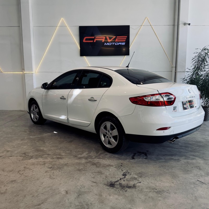 FLUENCE 2.0 DYNAMIQUE 16V FLEX 4P AUTOMÁTICO - 2014 - CAXIAS DO SUL