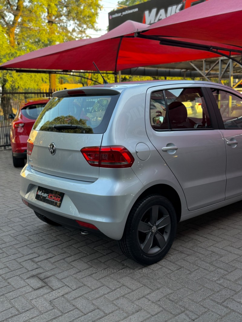 FOX 1.0 MI TRENDLINE 8V FLEX 4P MANUAL - 2015 - ESTâNCIA VELHA