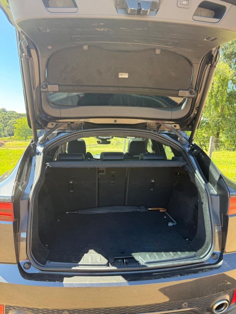 E-PACE 2.0 16V P250F R-DYNAMIC S AWD FLEX 4P AUTOMÁTICO - 2023 - IBIRAIARAS