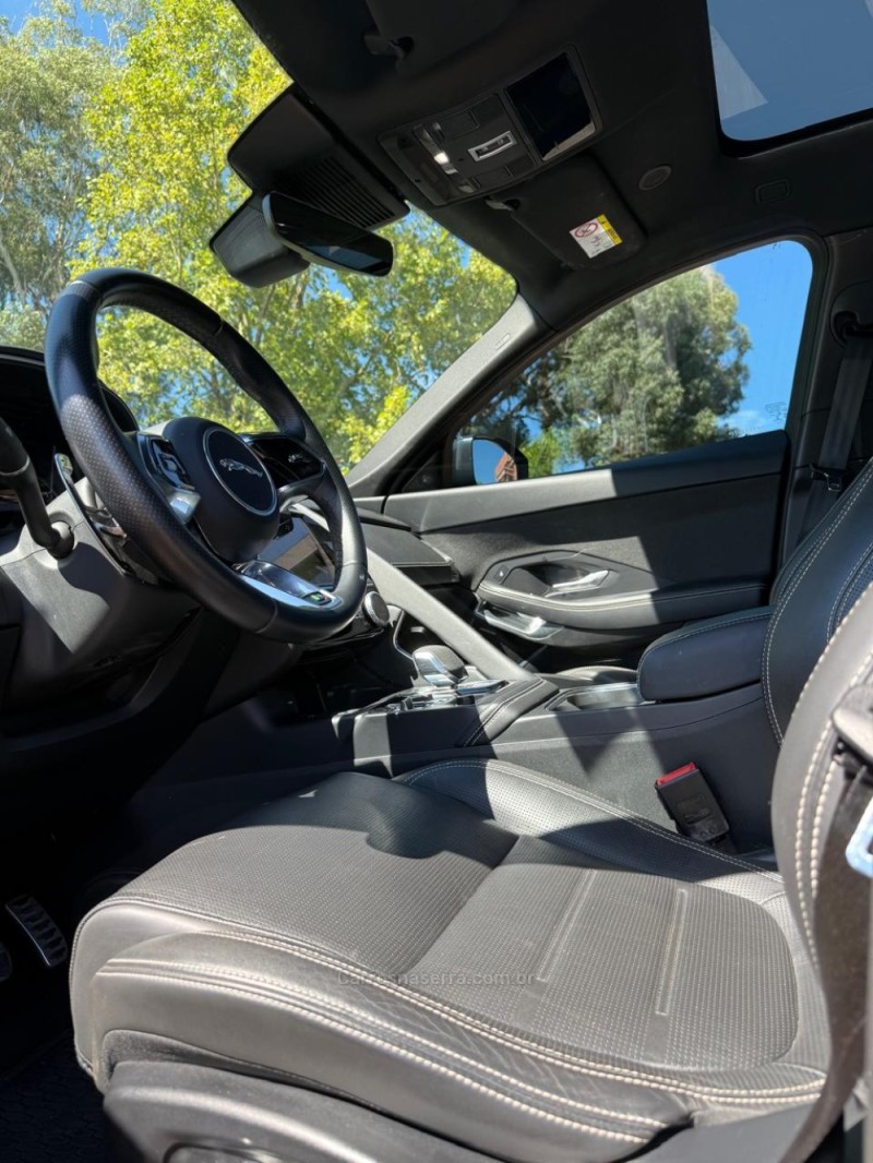 E-PACE 2.0 16V P250F R-DYNAMIC S AWD FLEX 4P AUTOMÁTICO - 2023 - IBIRAIARAS