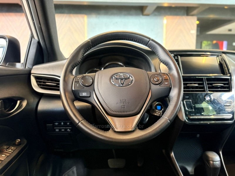 YARIS 1.5 XS 16V FLEX 4P AUTOMÁTICO - 2023 - CAMPO BOM