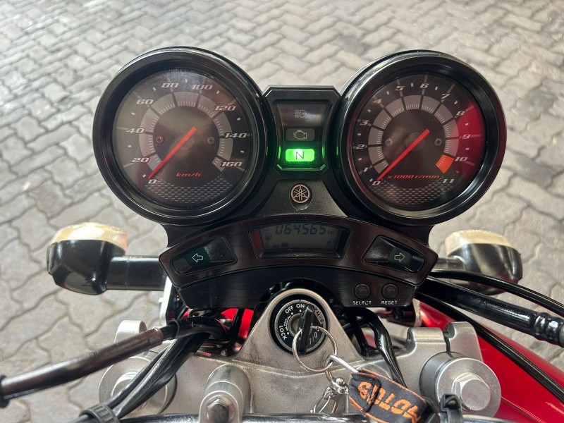 FAZER YS 250 - 2010 - TRêS COROAS