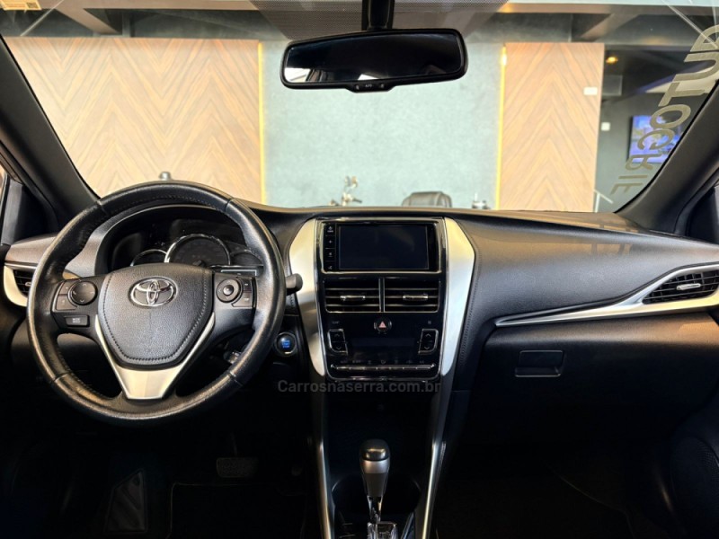 YARIS 1.5 XS CONNECT 16V FLEX 4P AUTOMÁTICO - 2019 - CAMPO BOM