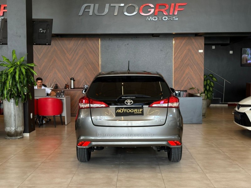 YARIS 1.5 XS CONNECT 16V FLEX 4P AUTOMÁTICO - 2019 - CAMPO BOM