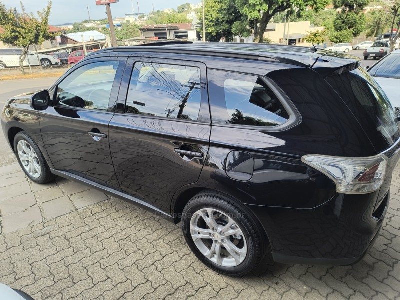 OUTLANDER 2.0 16V GASOLINA 4P AUTOMÁTICO - 2014 - BENTO GONçALVES