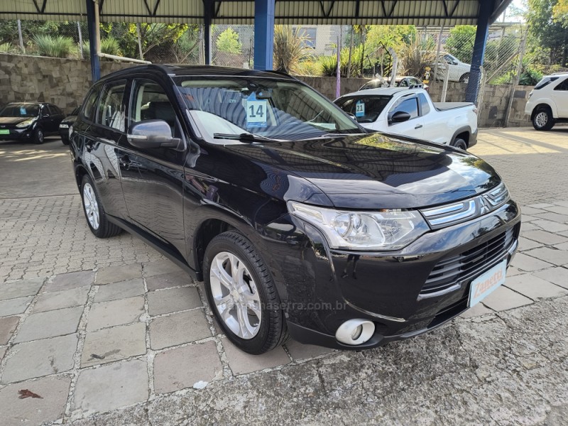 outlander 2.0 16v gasolina 4p automatico 2014 bento goncalves