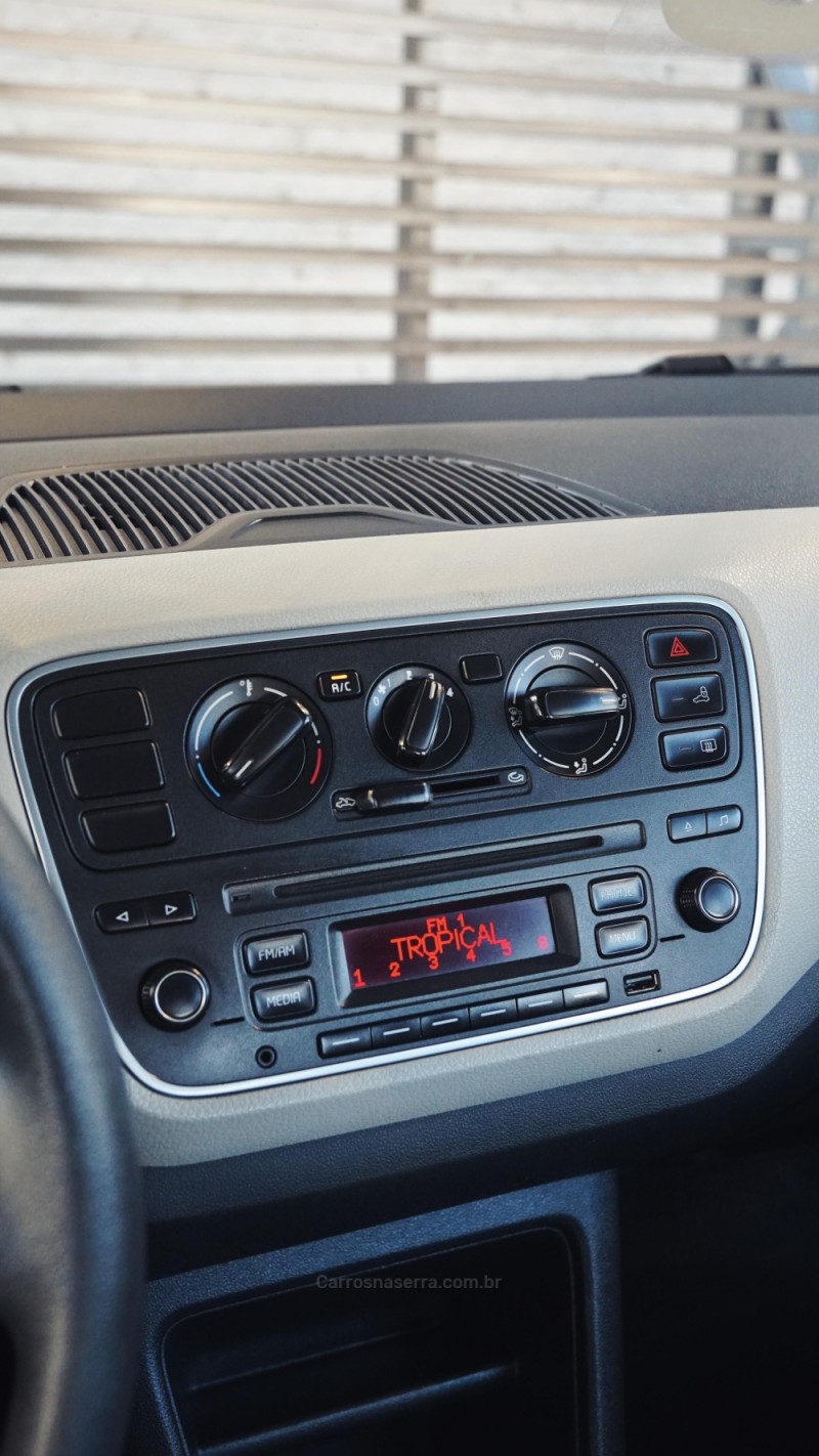 UP 1.0 MPI MOVE UP 12V FLEX 4P MANUAL - 2015 - LAJEADO
