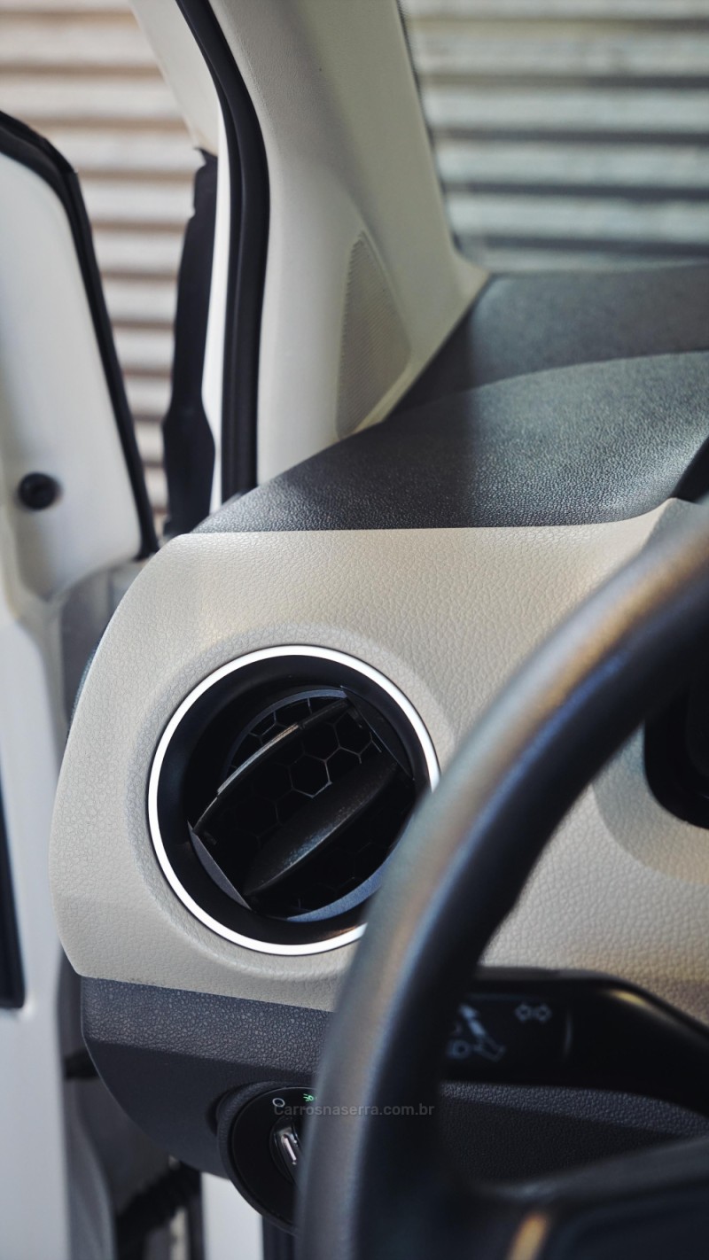 UP 1.0 MPI MOVE UP 12V FLEX 4P MANUAL - 2015 - LAJEADO