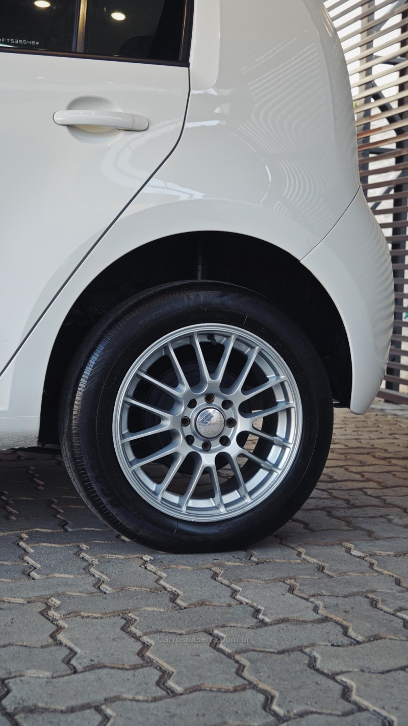 UP 1.0 MPI MOVE UP 12V FLEX 4P MANUAL - 2015 - LAJEADO