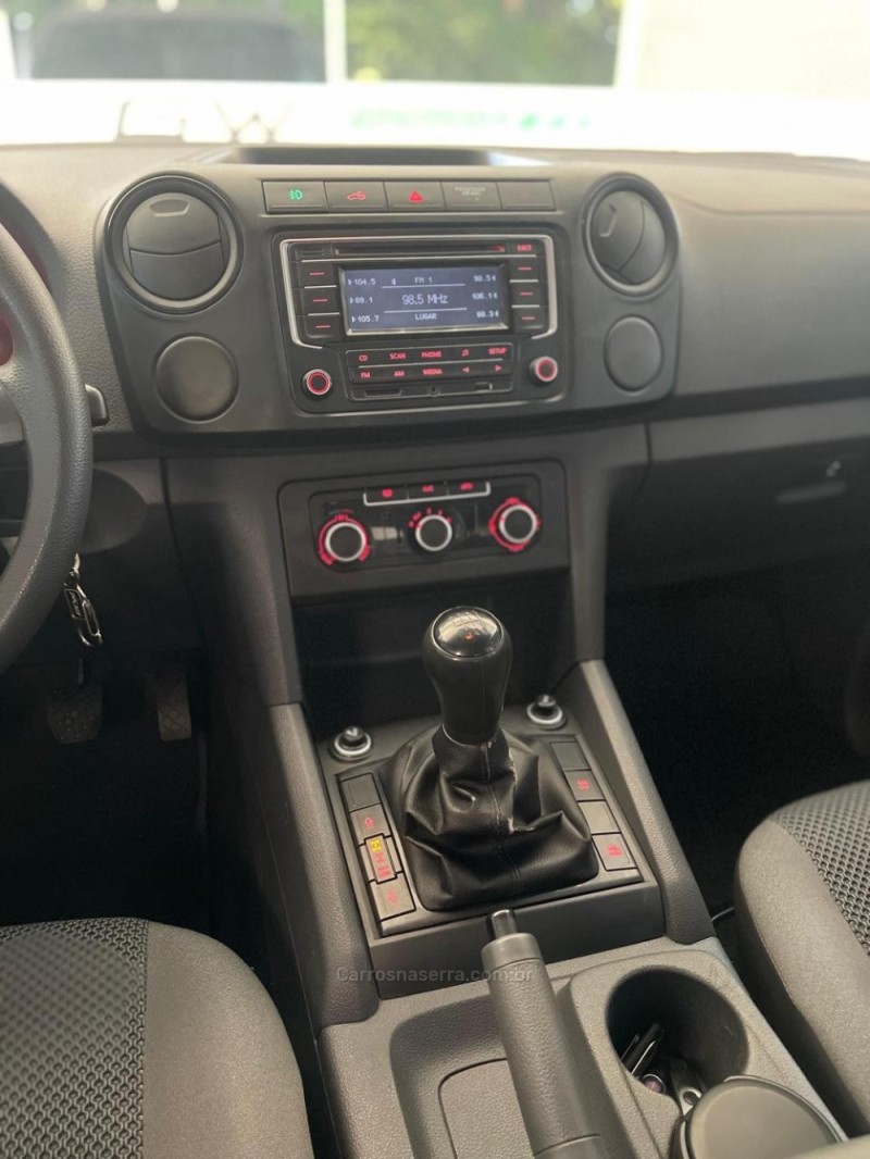 AMAROK 2.0 SE 4X4 CD 16V TURBO INTERCOOLER DIESEL 4P MANUAL - 2013 - CAXIAS DO SUL