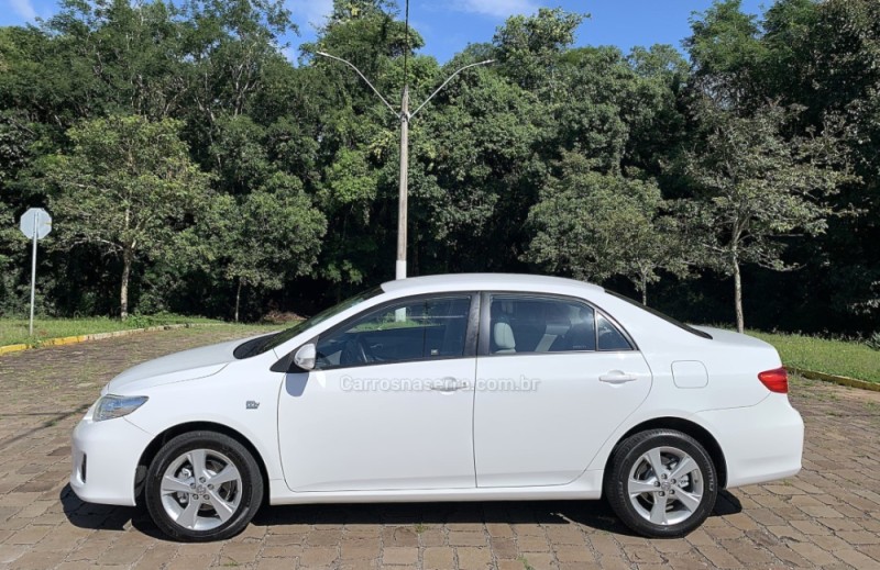COROLLA 2.0 XEI 16V FLEX 4P AUTOMÁTICO - 2014 - GUAPORé