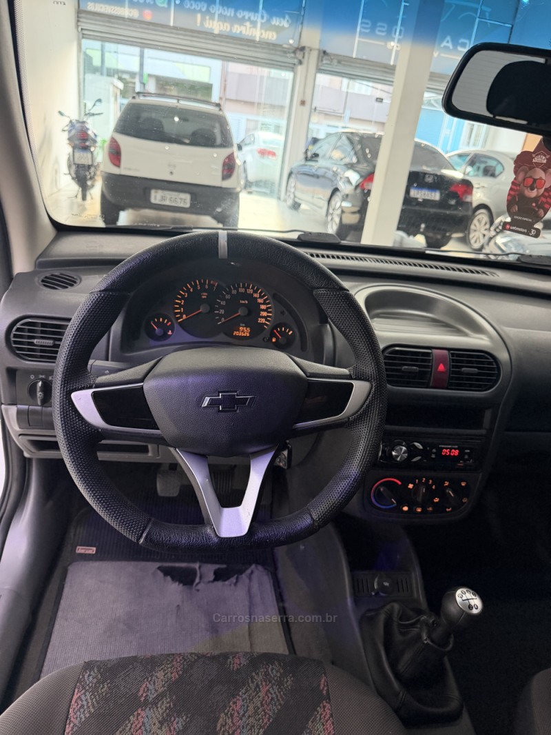 CORSA 1.8 MPFI 8V FLEX 4P MANUAL - 2004 - CAXIAS DO SUL