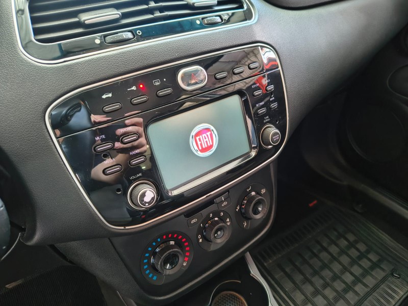 LINEA 1.8 ESSENCE 16V FLEX 4P MANUAL - 2016 - CAXIAS DO SUL