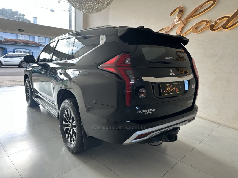 PAJERO SPORT 2.4 HPE-S 4X4 DIESEL 4P AUTOMÁTICO - 2022 - CANELA