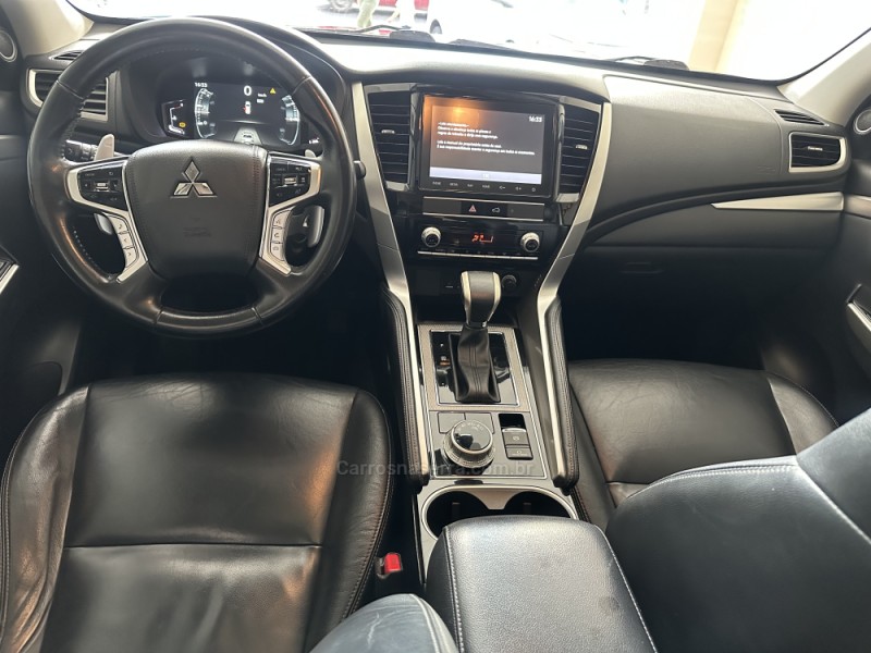 PAJERO SPORT 2.4 HPE-S 4X4 DIESEL 4P AUTOMÁTICO - 2022 - CANELA