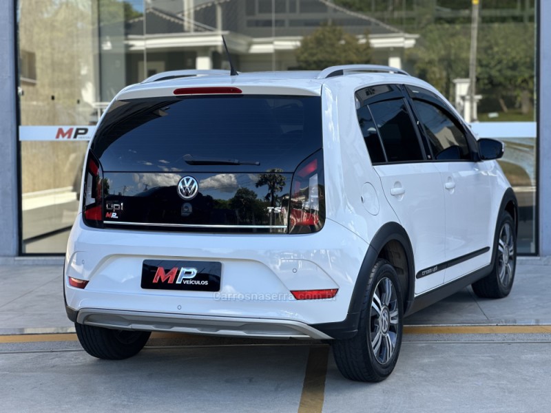 UP 1.0 TSI CROSS 12V FLEX 4P MANUAL - 2018 - TUPANDI