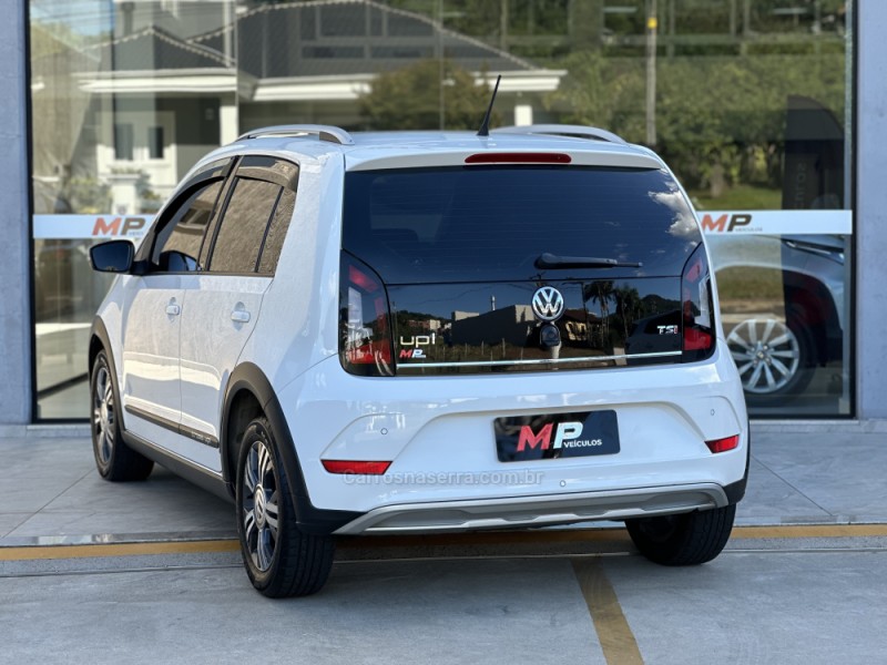 UP 1.0 TSI CROSS 12V FLEX 4P MANUAL - 2018 - TUPANDI