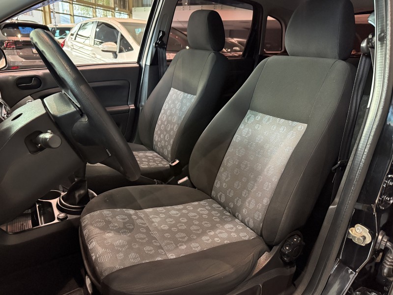 FIESTA 1.0 MPI CLASS 8V FLEX 4P MANUAL - 2012 - FARROUPILHA