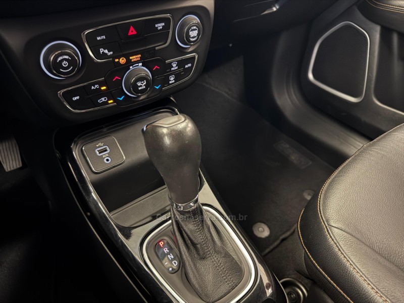 COMPASS 2.0 16V FLEX LIMITED AUTOMÁTICO - 2017 - VERANóPOLIS