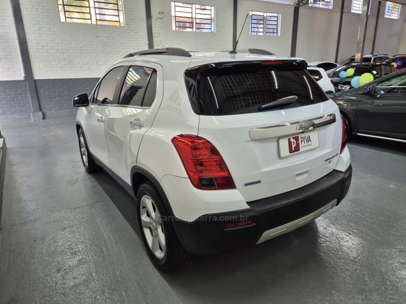 TRACKER 1.8 MPFI LTZ 4X2 16V FLEX 4P AUTOMÁTICO - 2015 - GARIBALDI