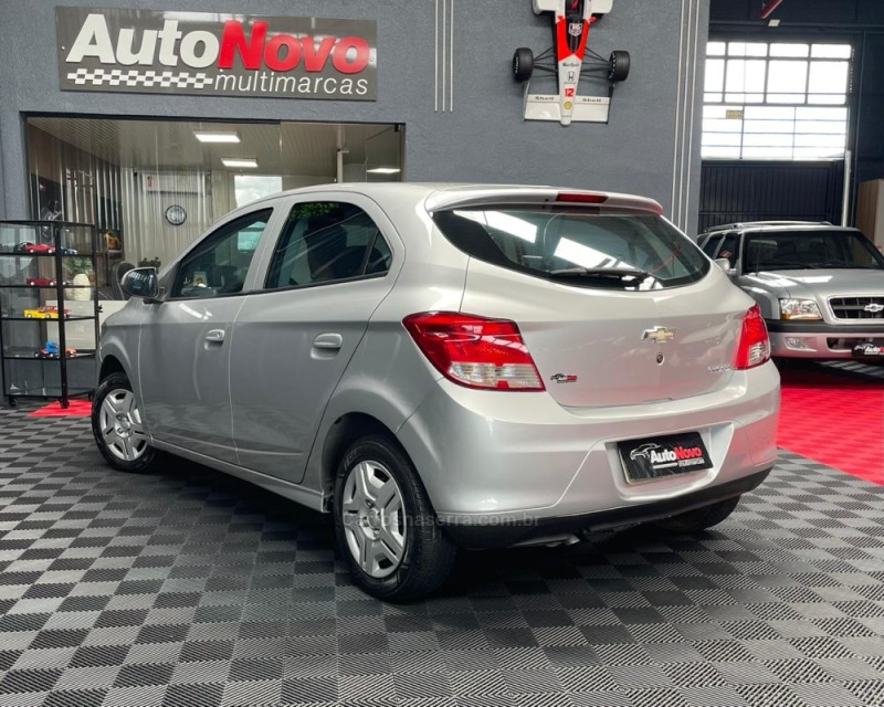 ONIX 1.0 MPFI LT 8V FLEX 4P MANUAL - 2013 - VACARIA