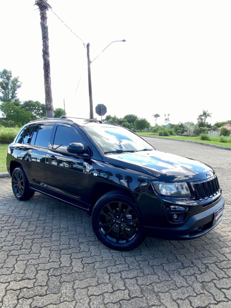 COMPASS 2.0 16V FLEX SPORT AUTOMÁTICO - 2014 - ESTâNCIA VELHA