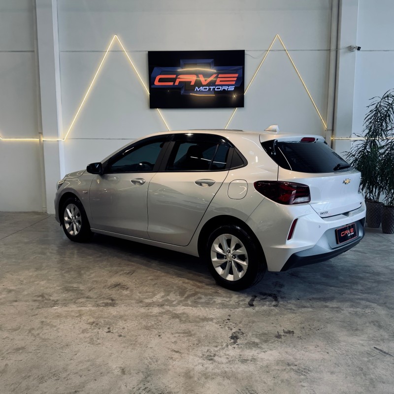 ONIX 1.0 LTZ 12V TURBO FLEX 4P MANUAL - 2021 - CAXIAS DO SUL