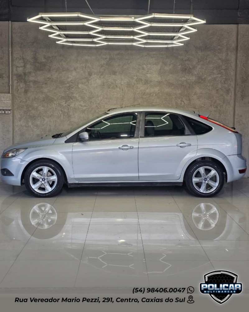 FOCUS 1.6 8V FLEX 4P MANUAL - 2011 - CAXIAS DO SUL