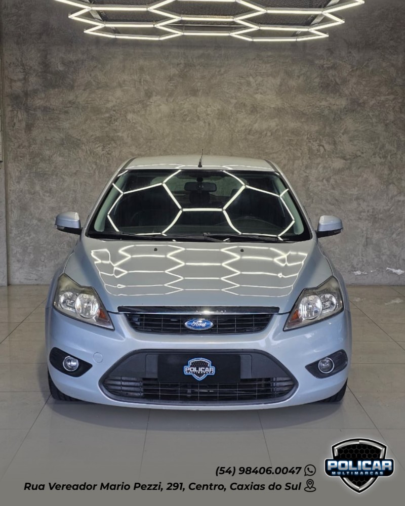 FOCUS 1.6 8V FLEX 4P MANUAL - 2011 - CAXIAS DO SUL