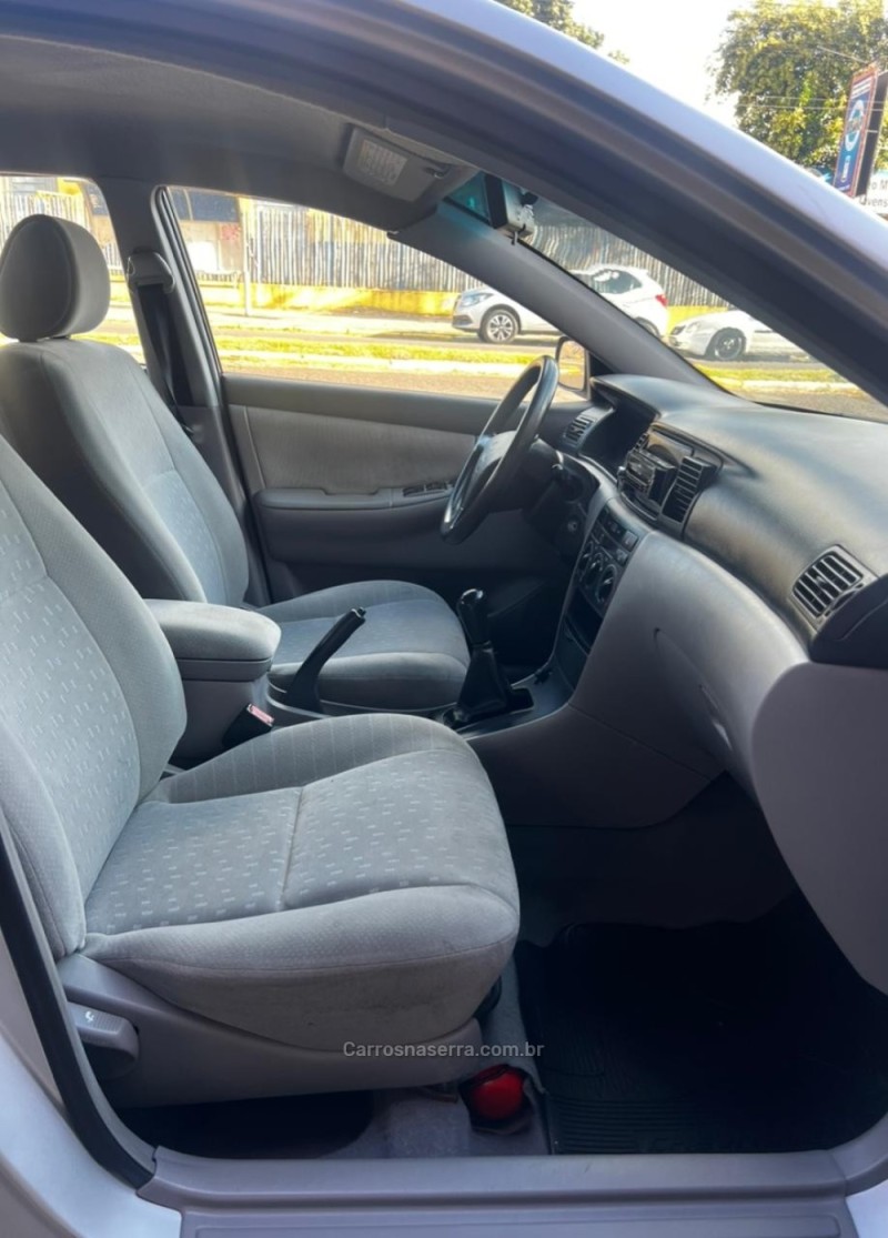 COROLLA 1.6 XLI WAGON 16V GASOLINA 4P AUTOMÁTICO - 2005 - PAROBé