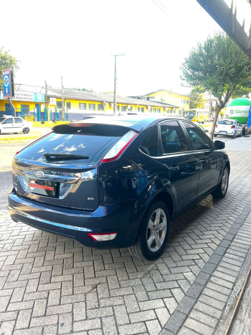 FOCUS 2.0 HA 16V GASOLINA 4P MANUAL - 2011 - PAROBé