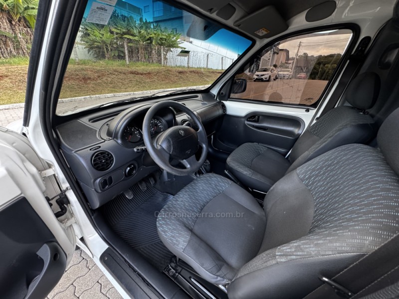 KANGOO 1.6 EXPRESS 16V FLEX 4P MANUAL - 2018 - FELIZ