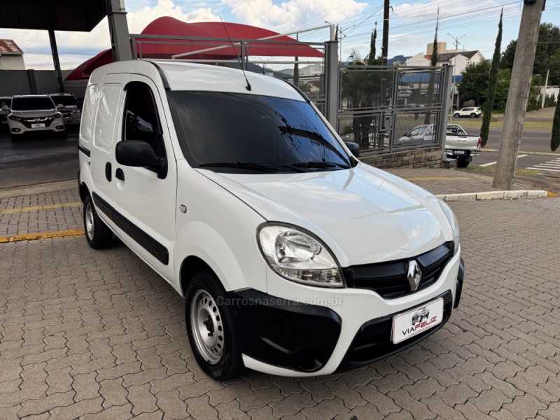KANGOO 1.6 EXPRESS 16V FLEX 4P MANUAL - 2018 - FELIZ