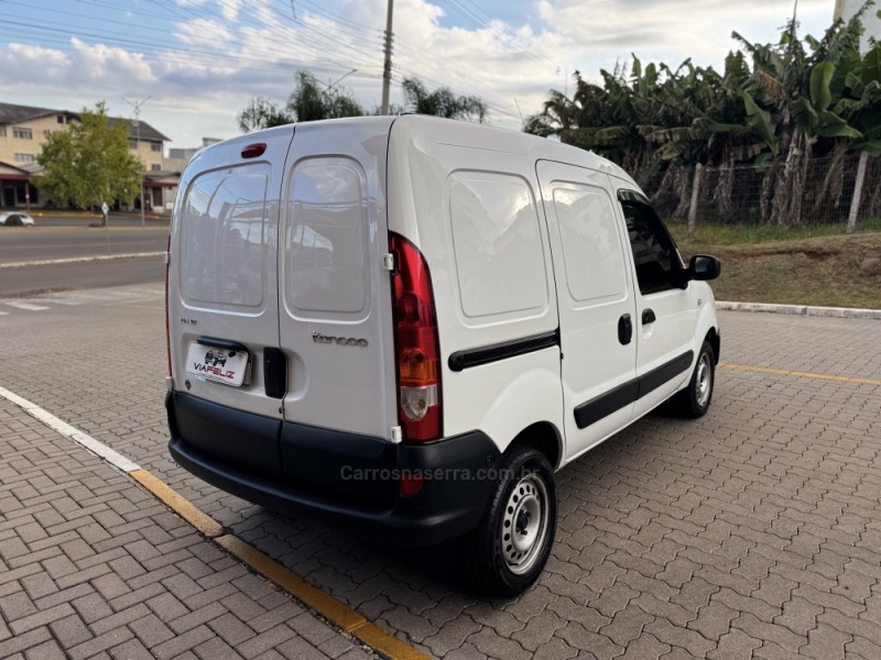 KANGOO 1.6 EXPRESS 16V FLEX 4P MANUAL - 2018 - FELIZ