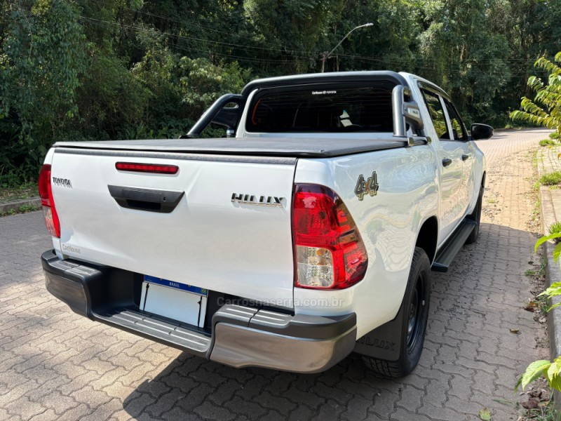 HILUX 2.8 STD 4X4 CD 16V DIESEL 4P MANUAL - 2024 - NOVA PETRóPOLIS