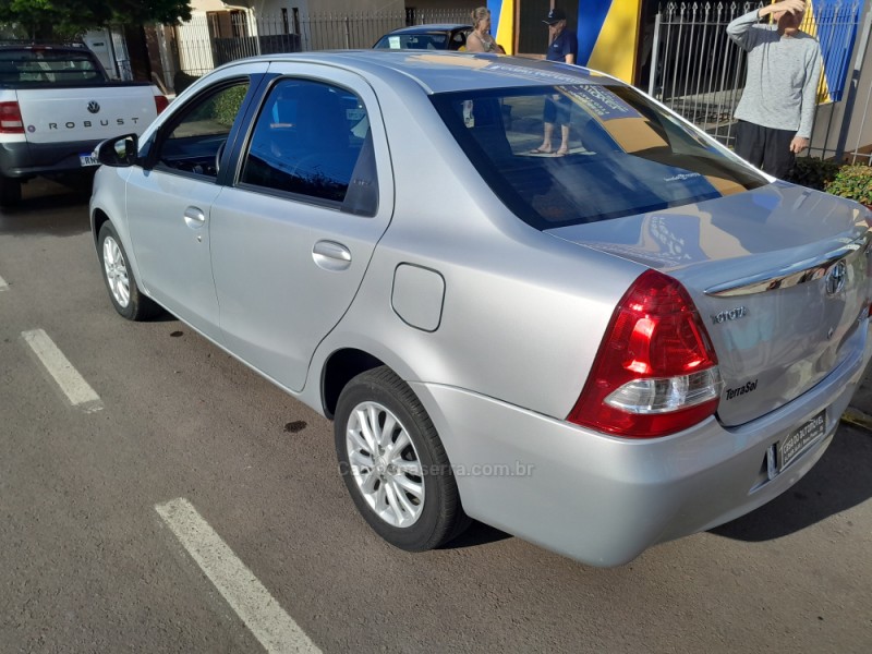 ETIOS 1.5 XLS SEDAN 16V FLEX 4P MANUAL - 2016 - NOVA PRATA